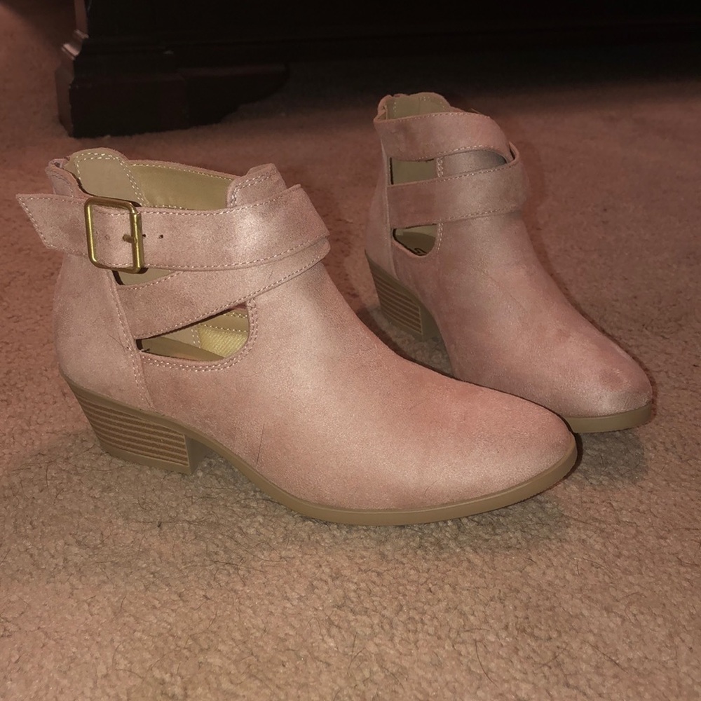 Light pink boots